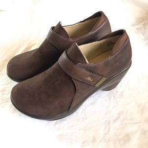 NEW Jambu Sedona Clogs Size 6.5